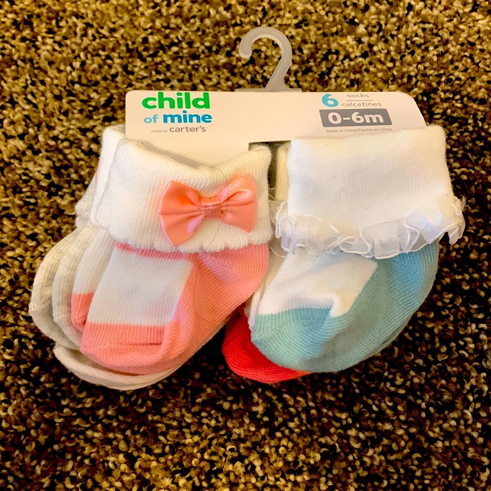 Carters 0-6 month socks